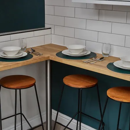 3 Bedroom Near Seafront 度假居 *