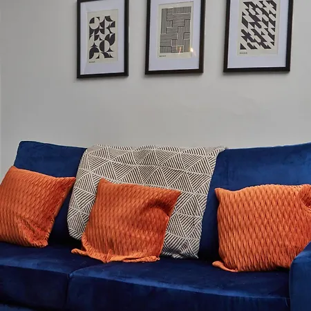 度假居 3 Bedroom Near Seafront 雷德卡