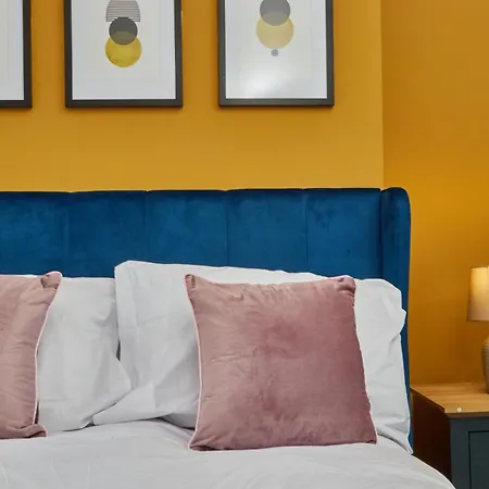 3 Bedroom Near Seafront בית נופש רדקאר