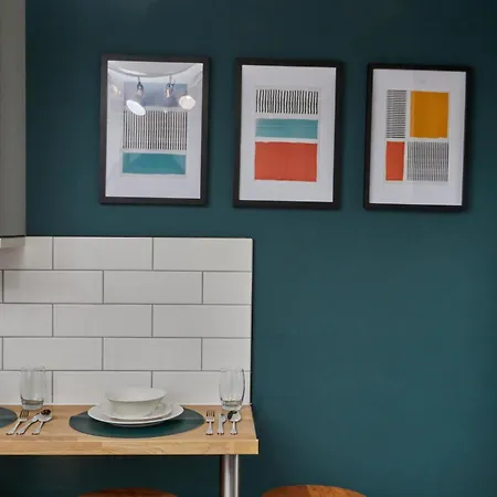 3 Bedroom Near Seafront *